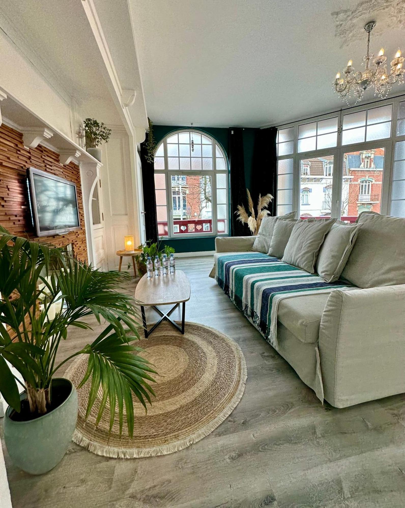 Appartement De Charme Avec Balcon - Villa Les Iris Dunkirk Exteriör bild